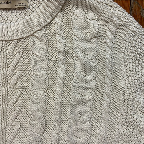 Pull & Bear Women’s Cable Knit Cream Sweater Size M Classic Casual Medium Weight - Picture 3 of 12
